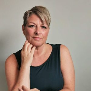 Om Forfatteren Anjelica Søndergaard